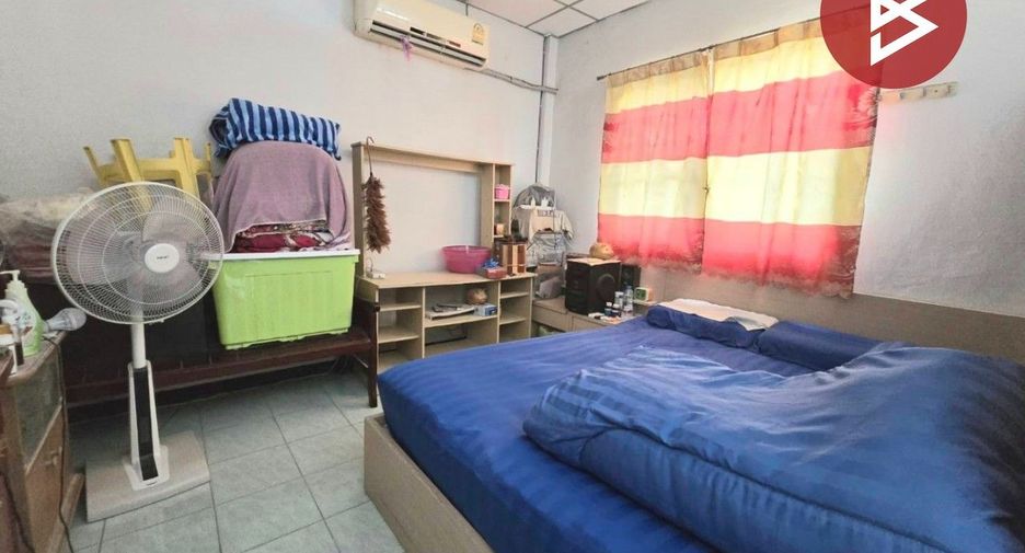 À vendre 3 chambres maison de ville à Thung Khru, Bangkok