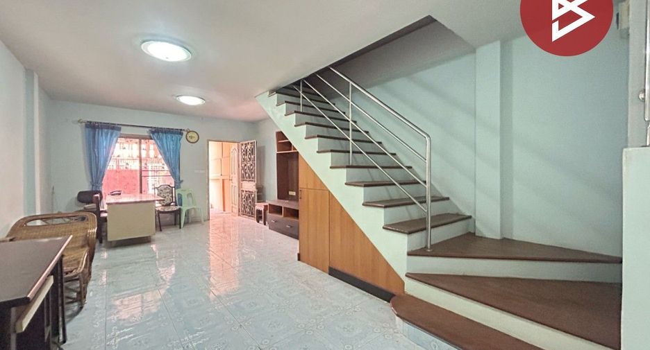 À vendre 2 chambres maison de ville à Phra Pradaeng, Samut Prakan
