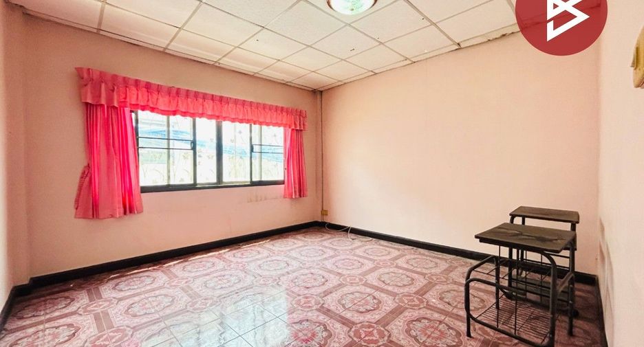 À vendre 2 chambres maison de ville à Phra Pradaeng, Samut Prakan