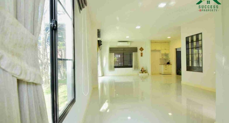 For sale 3 bedrooms house in Bang Phli, Samut Prakan