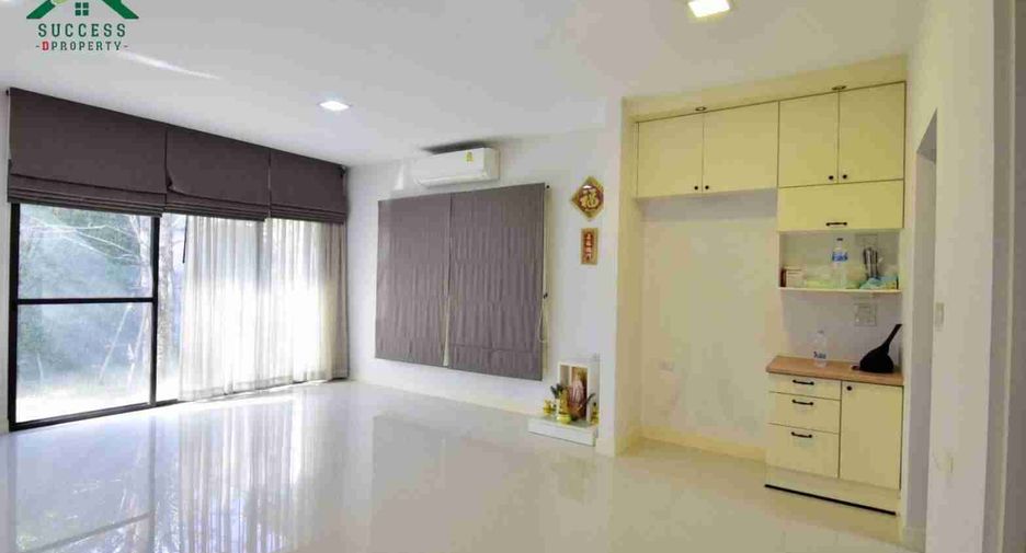 For sale 3 bedrooms house in Bang Phli, Samut Prakan
