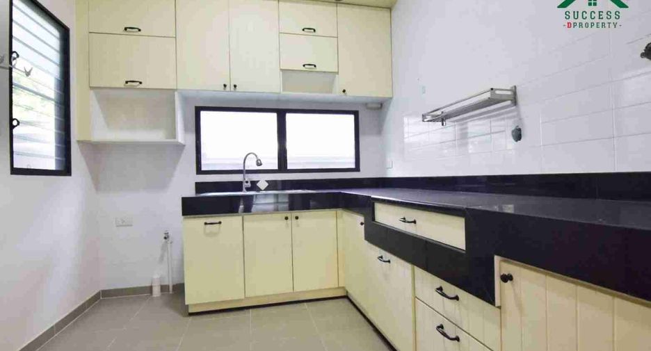 For sale 3 bedrooms house in Bang Phli, Samut Prakan