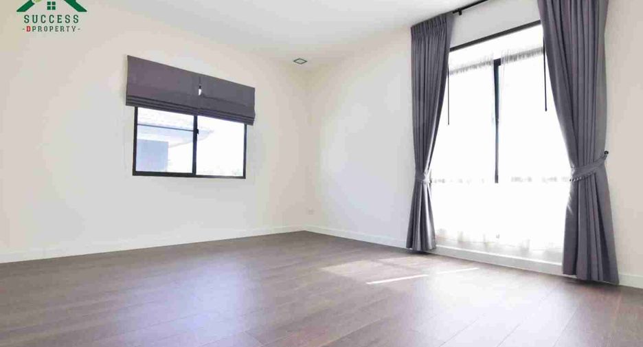 For sale 3 bedrooms house in Bang Phli, Samut Prakan