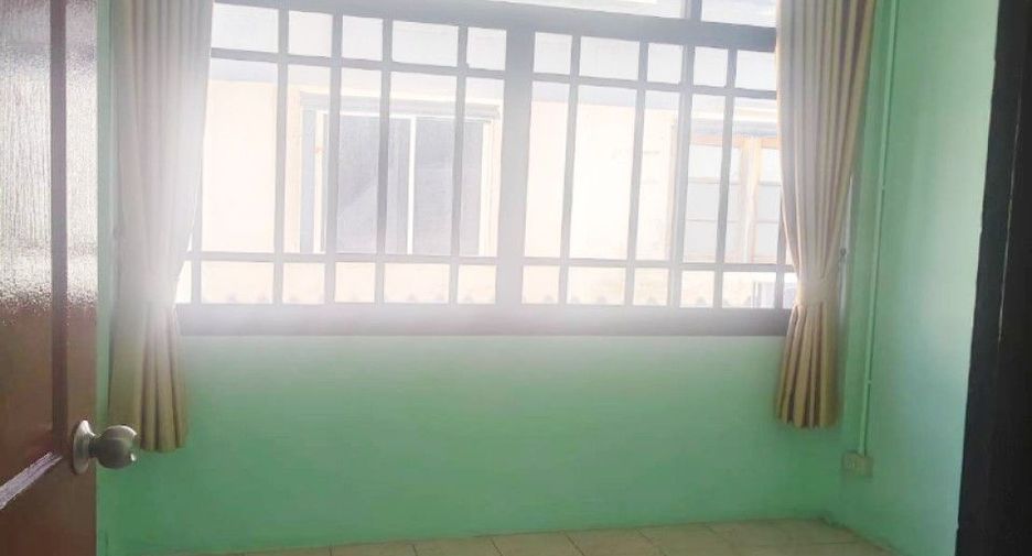 For sale 4 bedrooms retail Space in Ko Samui, Surat Thani