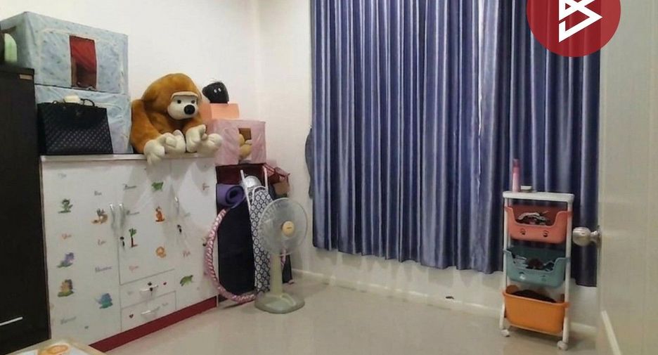 Casa adosada en venta de 2 habitaciones en Mueang Chon Buri, Chonburi