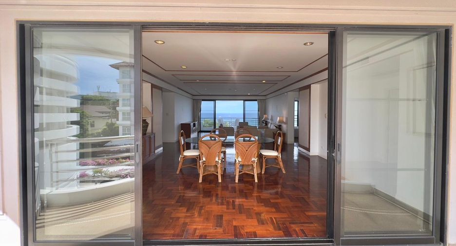 For sale 3 bedrooms condo in Bang Lamung, Chonburi