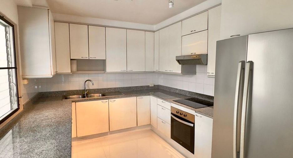 For sale 3 bedrooms condo in Bang Lamung, Chonburi