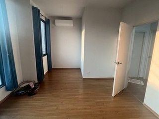 Casa en alquiler de 3 habitaciones en Thanyaburi, Pathum Thani
