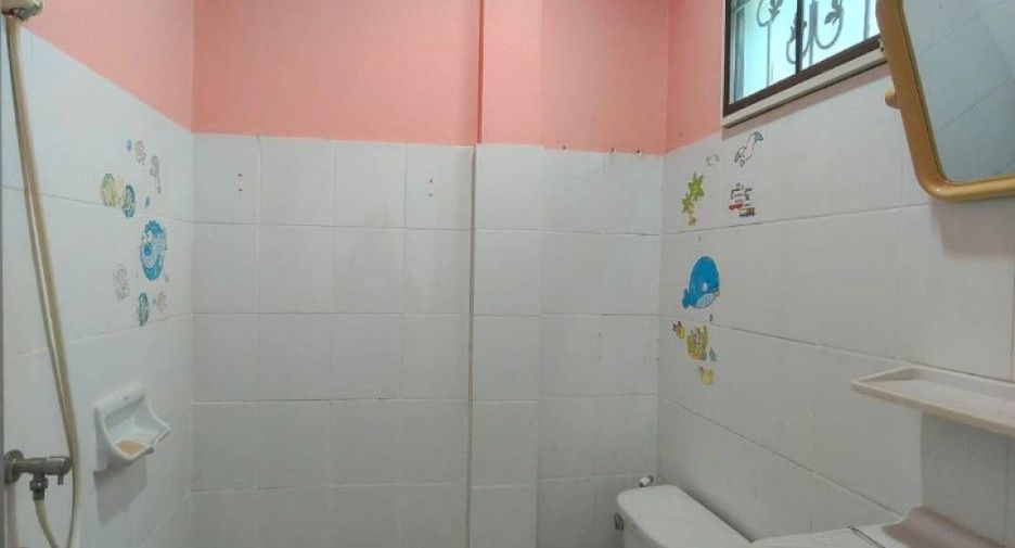 For sale 3 bedrooms townhouse in Bang Bo, Samut Prakan