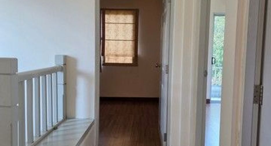 For rent 3 bedrooms house in Nong Chok, Bangkok