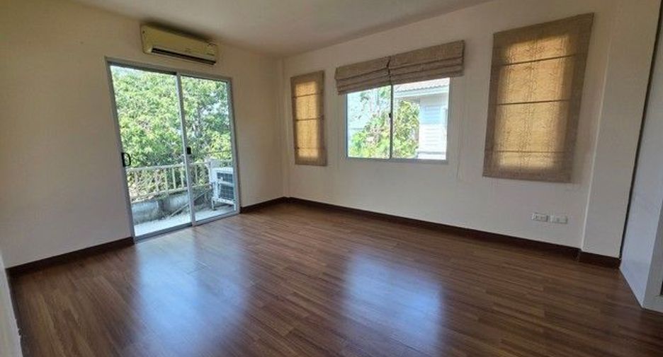 For rent 3 bedrooms house in Nong Chok, Bangkok