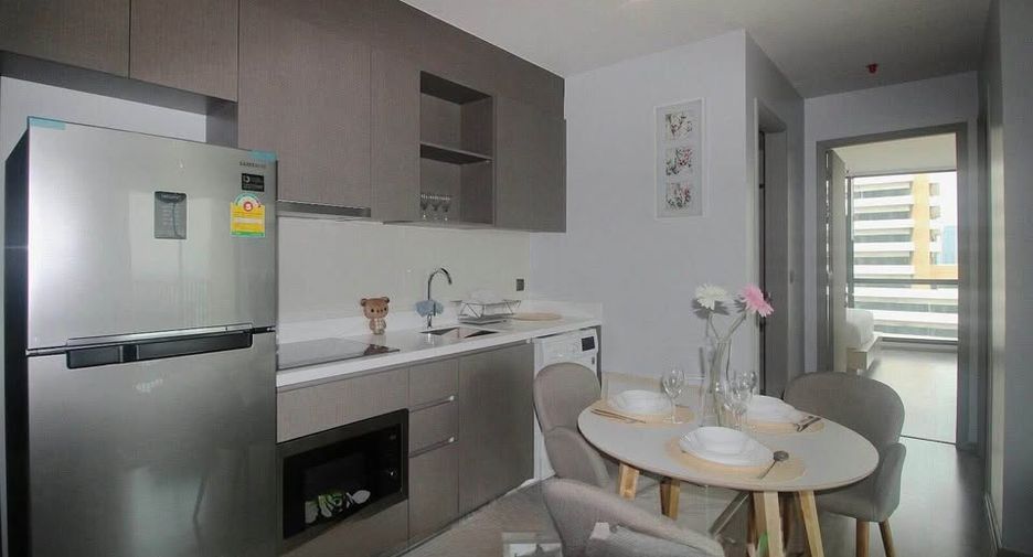 Wohnung zur Miete und zum Kauf mit 2 Zimmer in Watthana, Bangkok