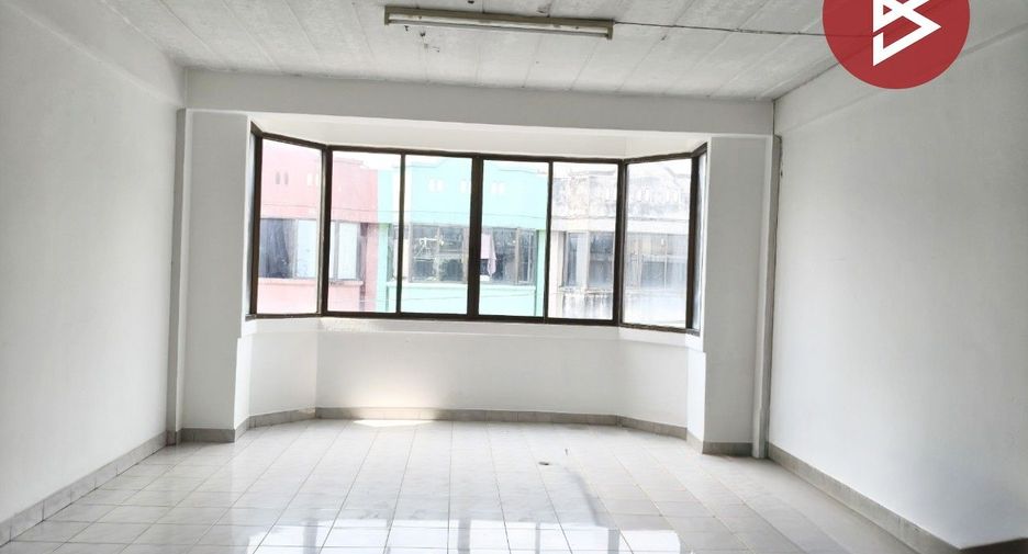 Продажа 1 кровать торговое помещение в Лат Крабанг, Бангкок