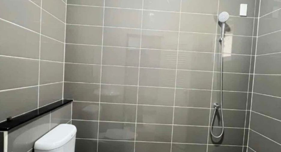 Продажа 2 спальни дом в Банг Ламунг, Чонбури