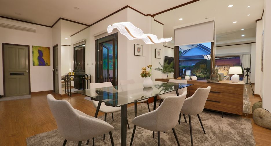 Haus zur Miete mit 3 Zimmer in Sattahip, Chonburi