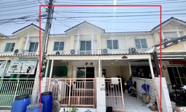 À vendre 3 chambres maison de ville à Nong Khaem, Bangkok