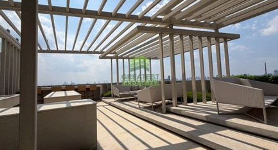 For sale 1 bed condo in Phra Khanong, Bangkok