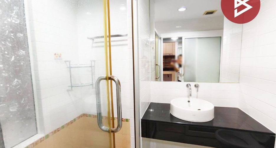 For sale 1 bed condo in Bang Na, Bangkok