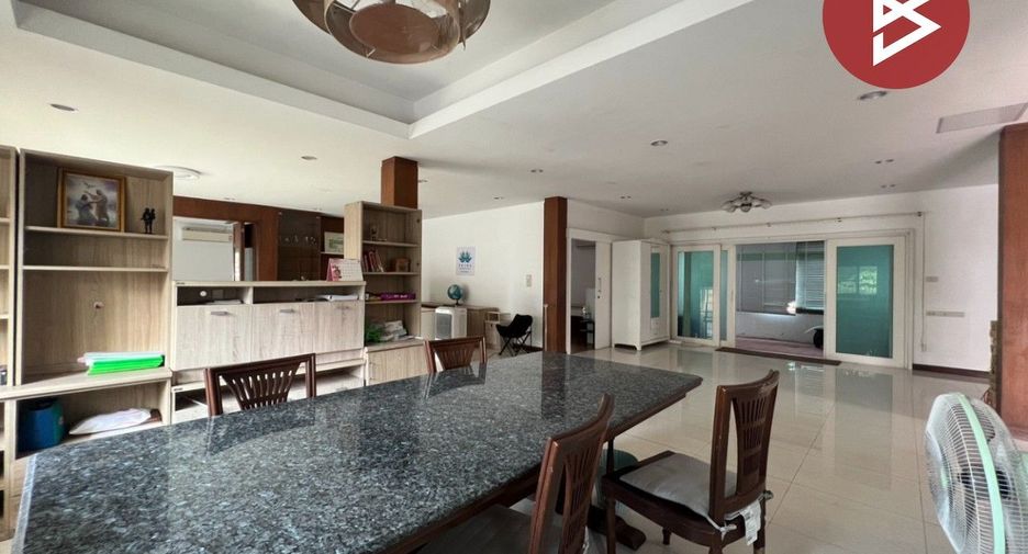 Casa en venta de 4 habitaciones en Mueang Chon Buri, Chonburi