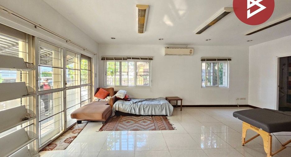 Casa en venta de 4 habitaciones en Mueang Chon Buri, Chonburi
