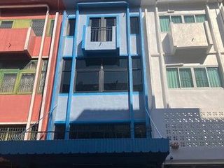 Casa adosada en alquiler de 5 habitaciones en Chatuchak, Bangkok