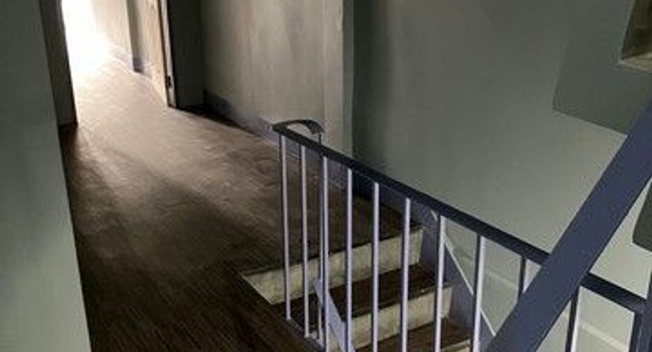 Casa adosada en alquiler de 5 habitaciones en Chatuchak, Bangkok
