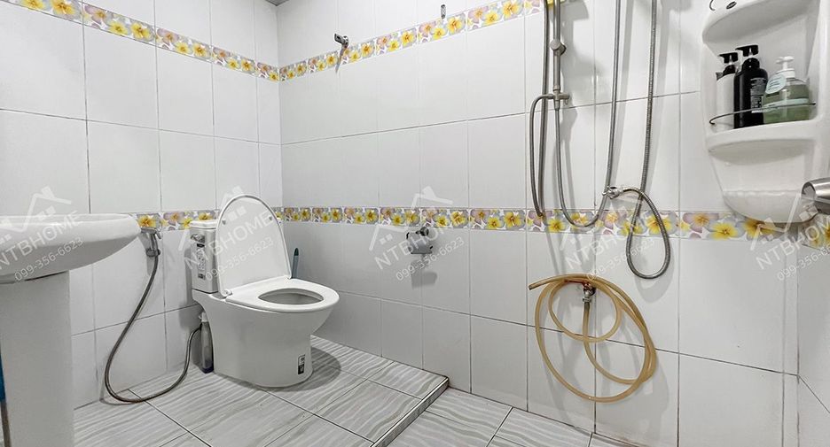 For sale 2 bedrooms townhouse in Thawi Watthana, Bangkok