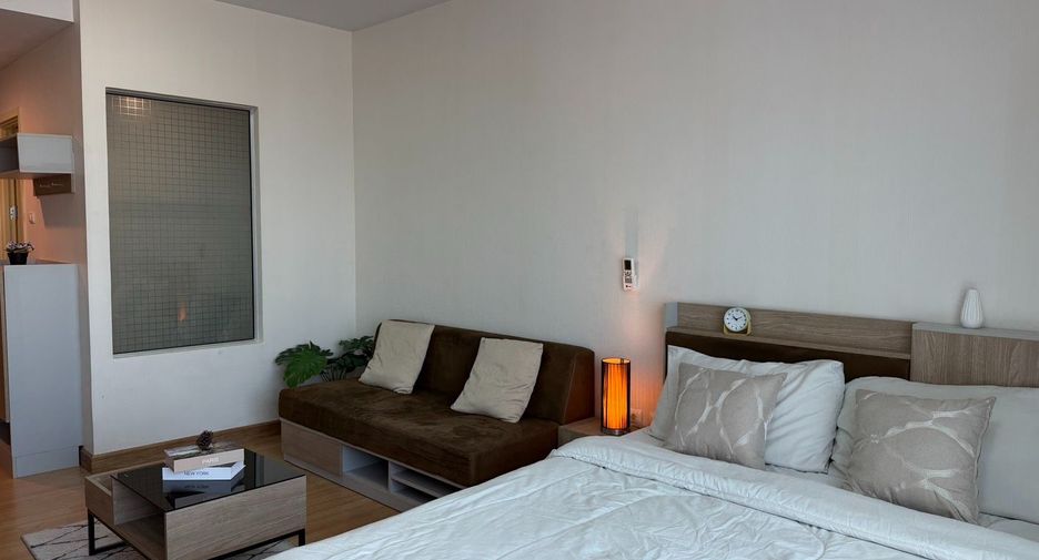 For rent and for sale studio condo in Jomtien, Pattaya