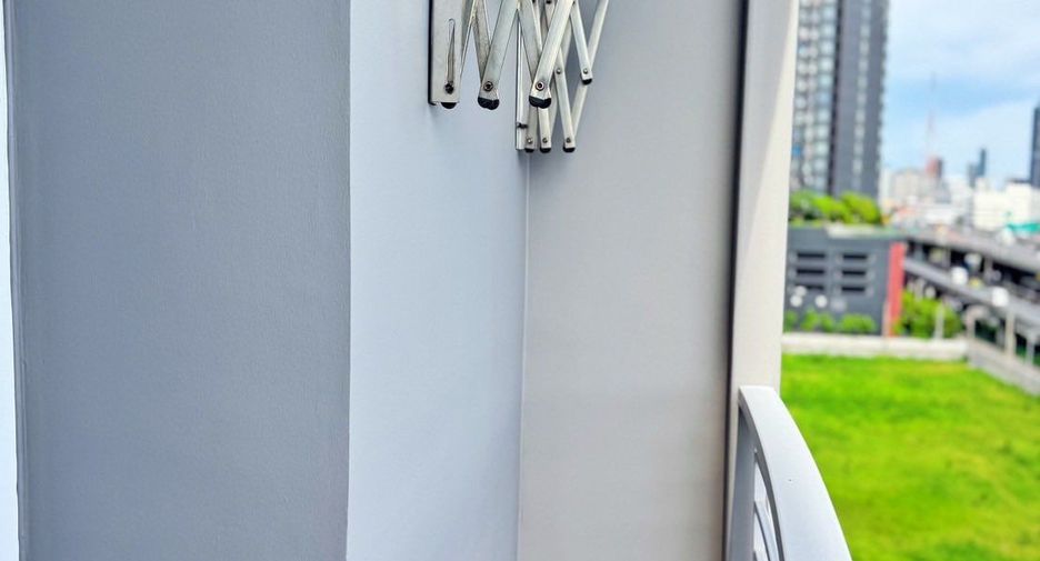For rent 2 bedrooms condo in Ratchathewi, Bangkok