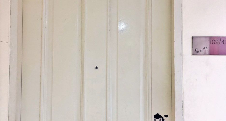 For rent 2 bedrooms condo in Ratchathewi, Bangkok
