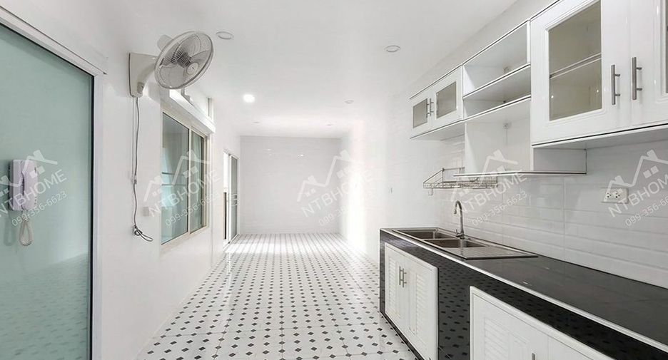 For sale 3 bedrooms house in Bang Bua Thong, Nonthaburi