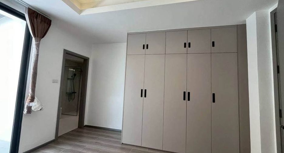For sale 5 bedrooms villa in Bang Lamung, Chonburi