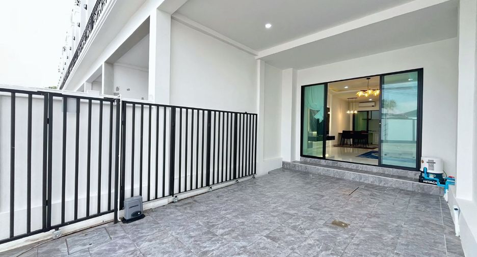 For rent 3 bedrooms house in East Pattaya, Pattaya