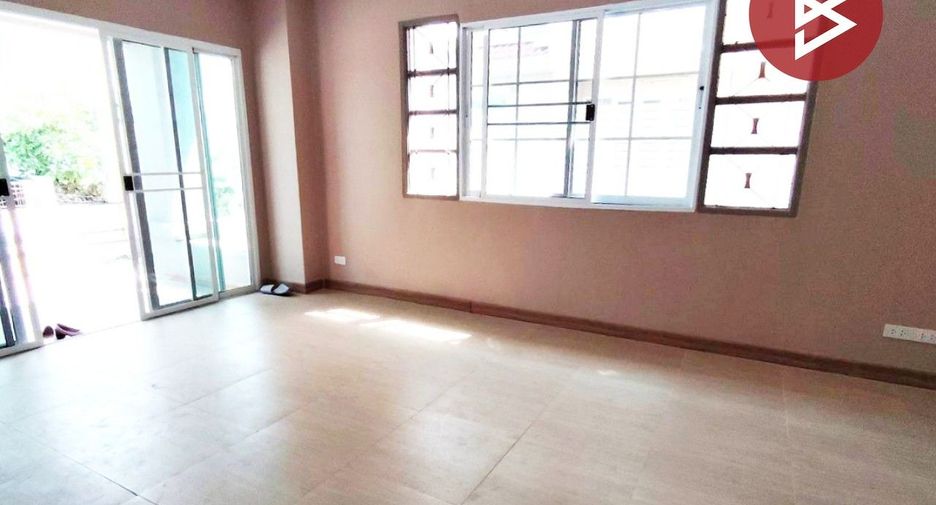 Casa en venta de 3 habitaciones en Thung Khru, Bangkok