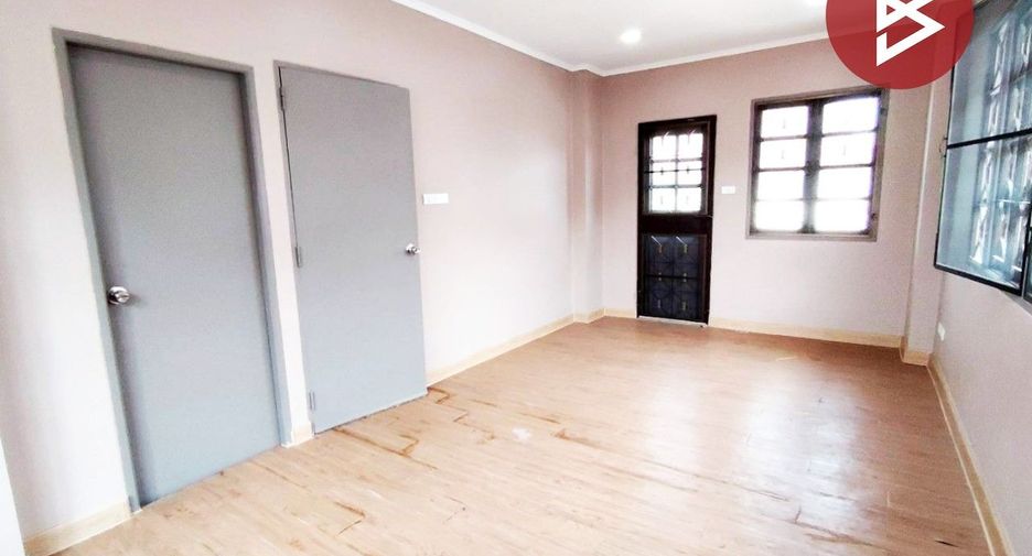 Casa en venta de 3 habitaciones en Thung Khru, Bangkok