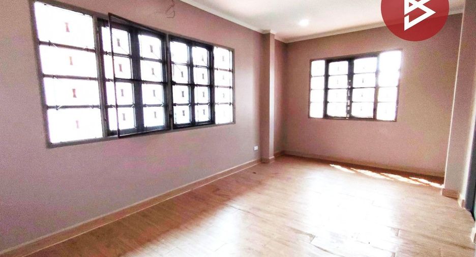 Casa en venta de 3 habitaciones en Thung Khru, Bangkok