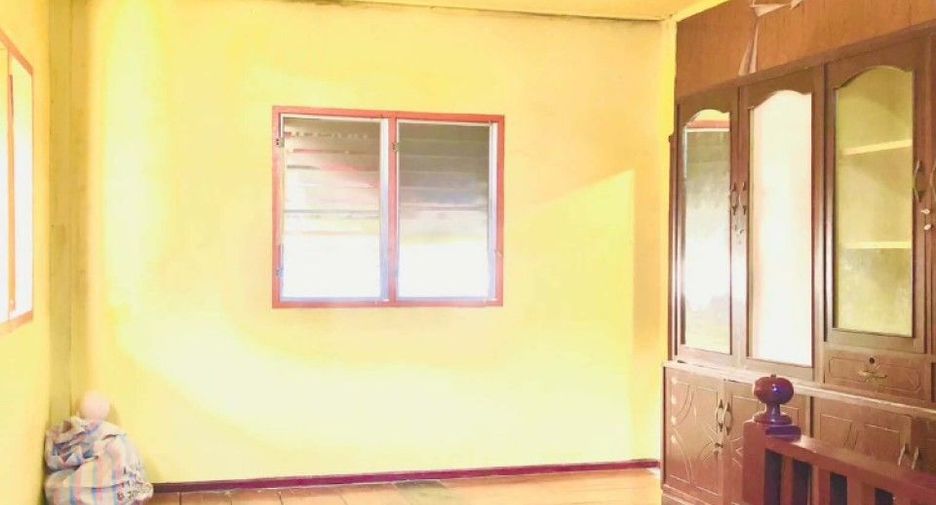 For sale 4 bedrooms house in Mueang Chachoengsao, Chachoengsao