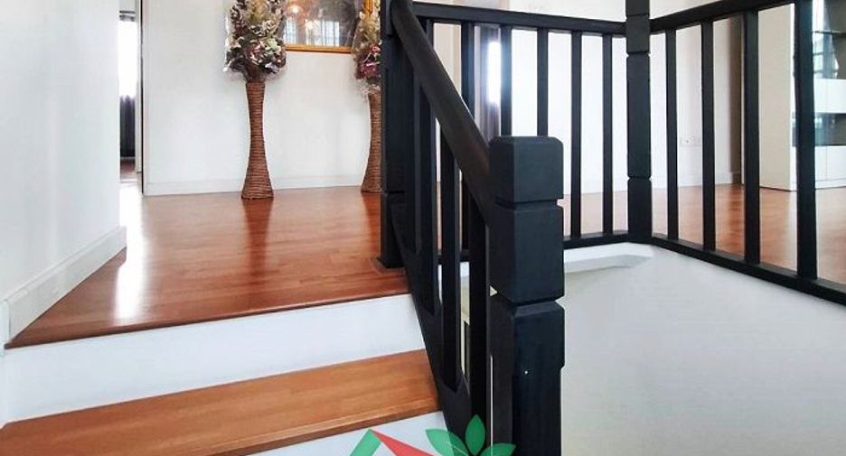 For sale 3 bedrooms townhouse in Khan Na Yao, Bangkok