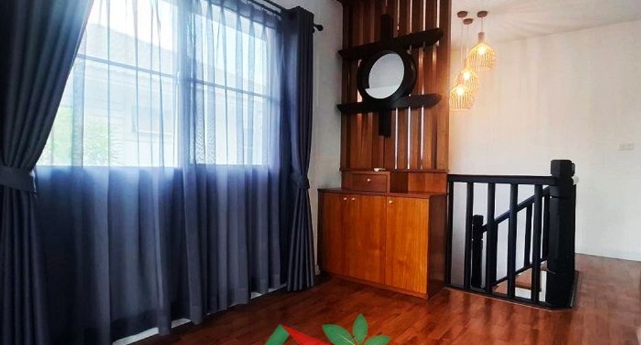 For sale 3 bedrooms townhouse in Khan Na Yao, Bangkok