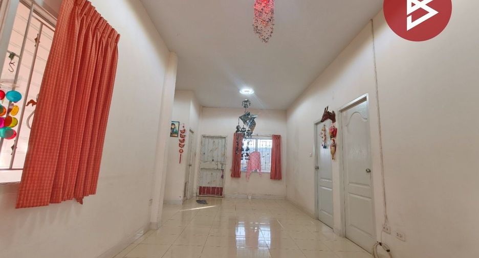 For sale 3 bedrooms house in Mueang Chachoengsao, Chachoengsao