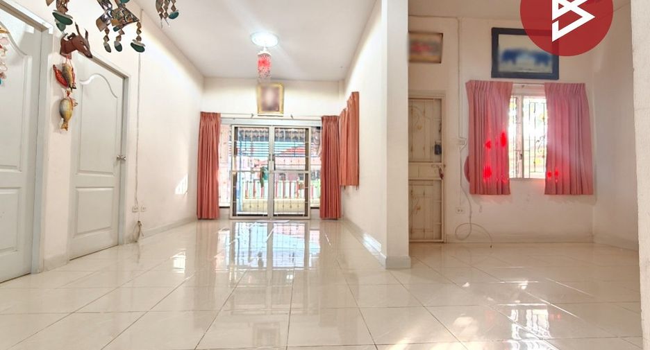 For sale 3 bedrooms house in Mueang Chachoengsao, Chachoengsao