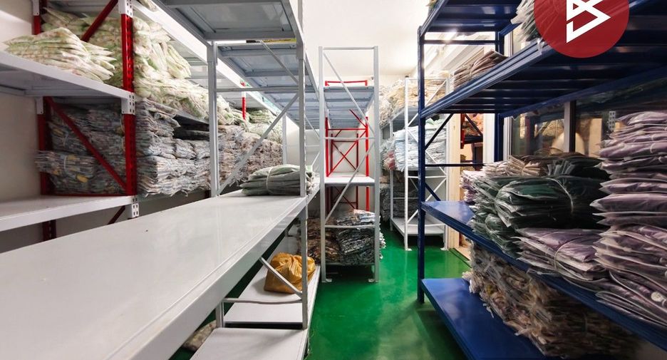For sale 3 ベッドルーム retail Space in Phutthamonthon, Nakhon Pathom