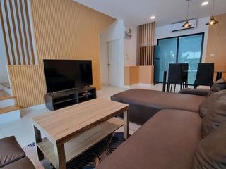 出租 3 卧室 独立屋 在 Phasi Charoen, 曼谷