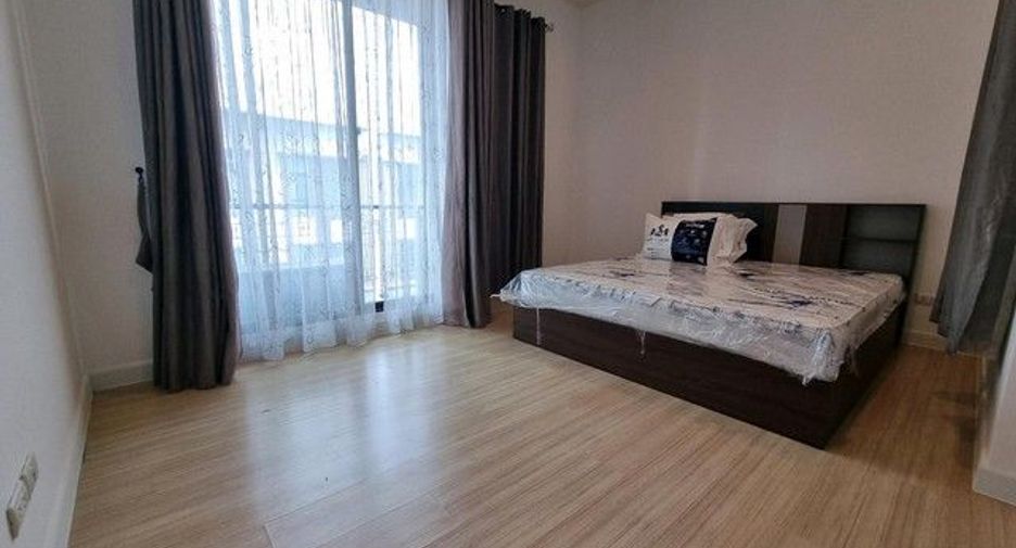 For rent 3 bedrooms house in Phasi Charoen, Bangkok