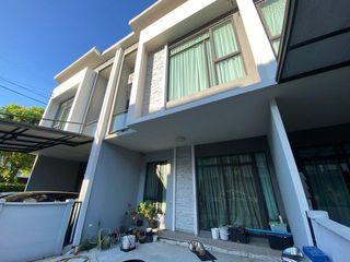 Casa en alquiler de 3 habitaciones en Thanyaburi, Pathum Thani