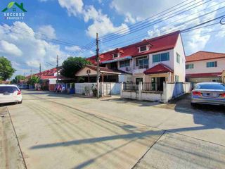 Reihenhaus zum Kauf mit 4 Zimmer in Mueang Samut Prakan, Samut Prakan