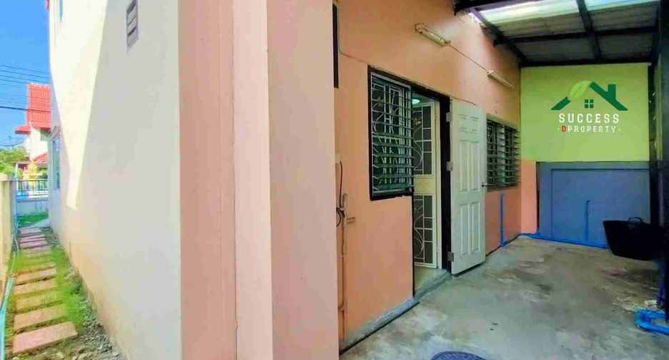 For sale 4 bedrooms townhouse in Mueang Samut Prakan, Samut Prakan