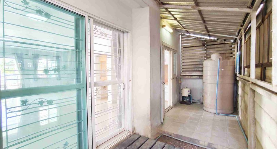 Reihenhaus zum Kauf mit 3 Zimmer in Si Racha, Chonburi