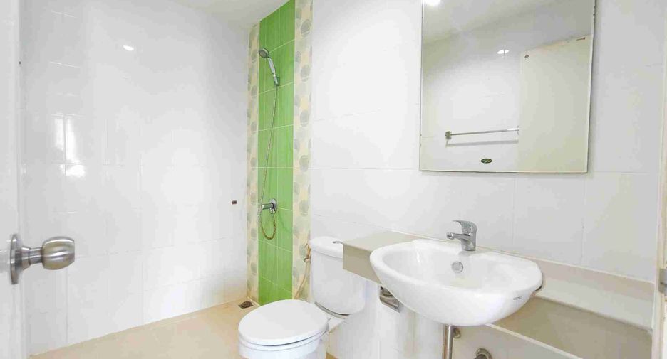 Reihenhaus zum Kauf mit 3 Zimmer in Si Racha, Chonburi