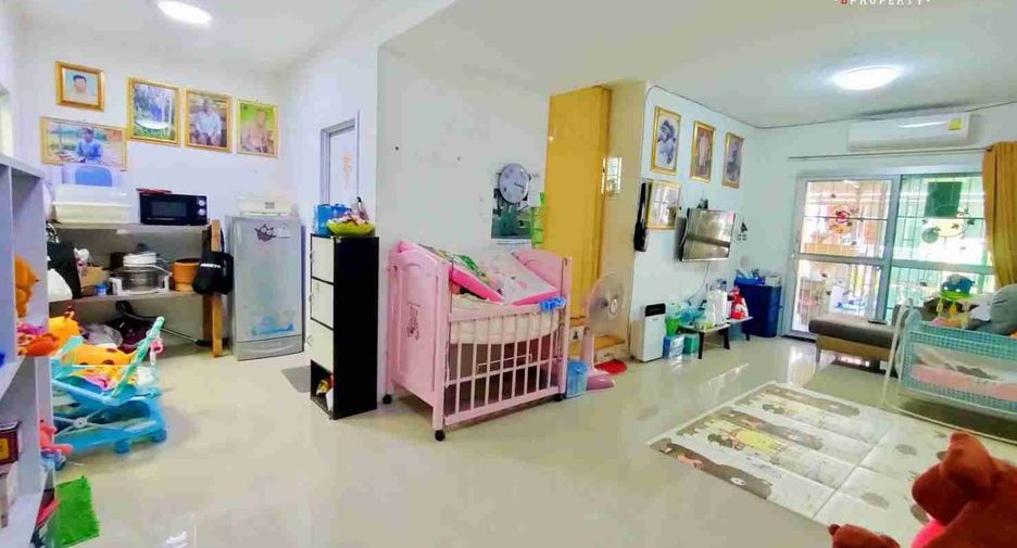 For sale 3 ベッドルーム townhouse in Mueang Samut Prakan, Samut Prakan